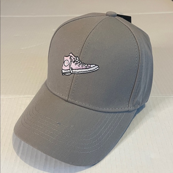 Illuma Accessories - Gray Cap with Pink Sneaker Embroidery NWT